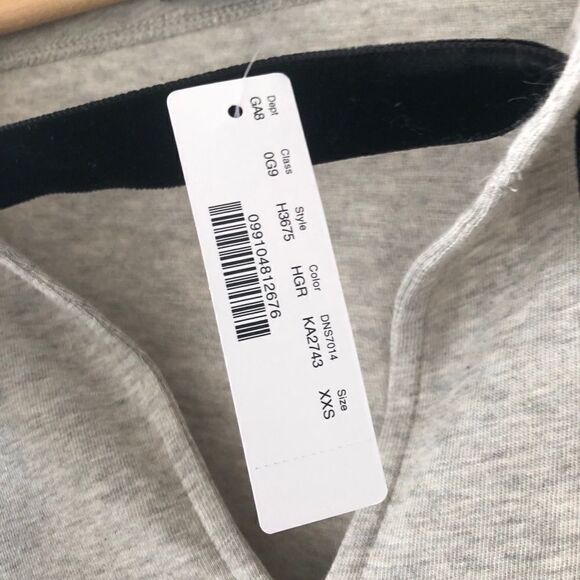 NEW ✨ J.Crew Grey Velvet Bow Keyhole Top XXS - Picture 5 of 8